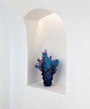 Load image into Gallery viewer, Mer de Coral Vase Large