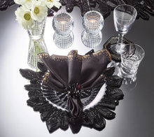 Load image into Gallery viewer, Zénith Napkin Rings in Crystal, Set of 4 in a Gift Box