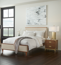 Load image into Gallery viewer, Bed Scarf 55X75 - Bosa  Collection - By Sferra