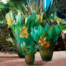 Load image into Gallery viewer, Small Tressage Vase