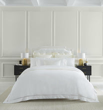 Load image into Gallery viewer, Standard Sham 21X26 - Millesimo Collection - By Sferra