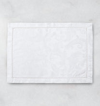 Load image into Gallery viewer, S/4 Oblong Placemats 14X20 - Acanthus Collection - By Sferra