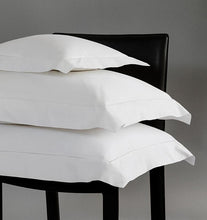 Load image into Gallery viewer, Standard Sham 21X26 - Analisa Collection - By Sferra