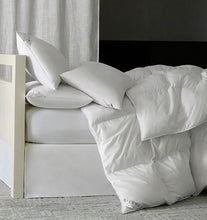 Load image into Gallery viewer, Queen Duvet 90X94 47 Oz Heavy - Cardigan Collection - By Sferra