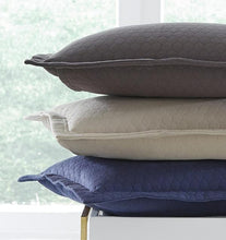 Load image into Gallery viewer, Full/Queen Coverlet 96X100 - Favo Collection - By Sferra