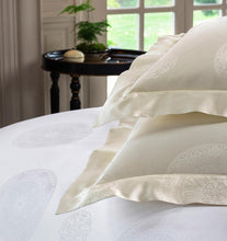 Load image into Gallery viewer, King Duvet Cover 106X92 - Giza Medallion Collection - By Sferra