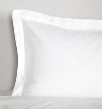 Load image into Gallery viewer, Standard Sham 21X26 - Sf Giza 45 Quattro Collection - By Sferra