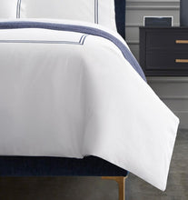 Load image into Gallery viewer, Full/Queen Duvet Cover 88X92 - Grande Hotel Collection - By Sferra