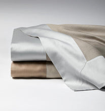 Load image into Gallery viewer, Full/Queen Flat Sheet 96X114 - Larro  Collection - By Sferra
