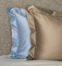 Load image into Gallery viewer, Full Bottom Fitted 54X75X17 - Lucio Collection - By Sferra