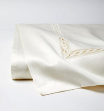Load image into Gallery viewer, Full Queen Flat Sheet 96X114 - Millesimo Collection - By Sferra