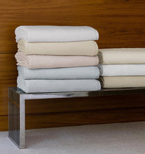 Load image into Gallery viewer, Full/Queen Blanket 90X90 - St Moritz Collection - By Sferra
