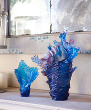 Load image into Gallery viewer, Mer de Coral Vase Large
