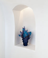 Load image into Gallery viewer, Mer de Coral Vase Large
