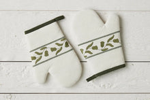 Load image into Gallery viewer, Oven Mitt, Tulip
