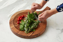 Load image into Gallery viewer, Scalloped Trivet Riser, Large Round, Natural (Copy)
