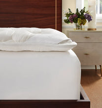 Load image into Gallery viewer, Sonno Notte Seasonal Mattress Topper
