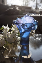 Load image into Gallery viewer, Arum Bleu Nuit Small Vase
