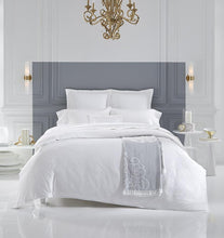 Load image into Gallery viewer, Queen Duvet Cover 88X92 - Sf Giza 45 Quatrefoil Collection - By Sferra

