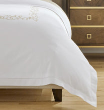 Load image into Gallery viewer, Full/Queen Duvet Cover 88X92 - Griante  Collection - By Sferra

